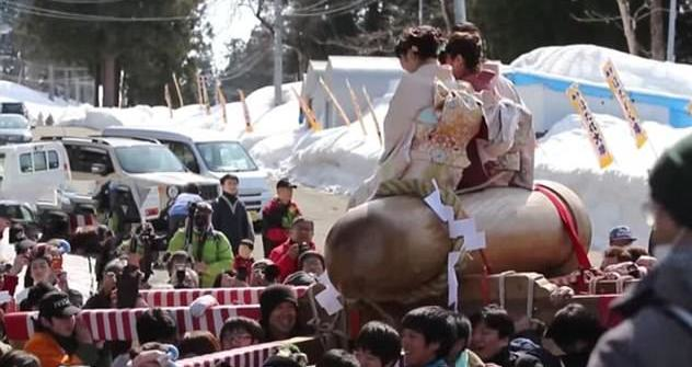 日本奇葩节日“丁丁节”的起源 “丁丁”游行画面太污 -1